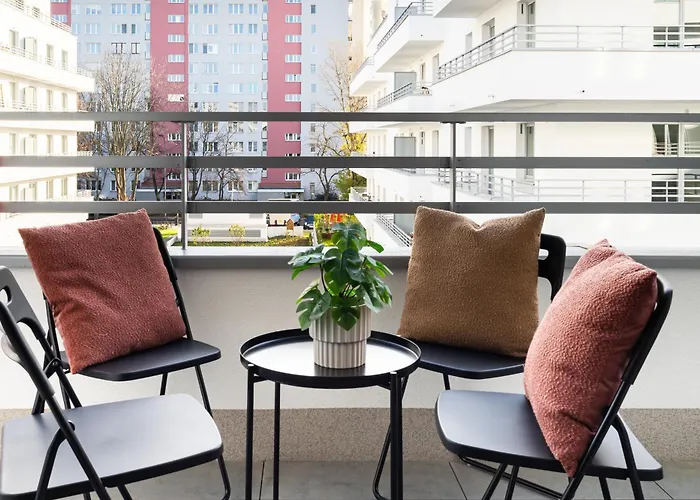 Superapart Urugwajska 38